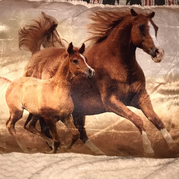 FALL SALE EVERYTHING MUST GO - Picture 3 of 8